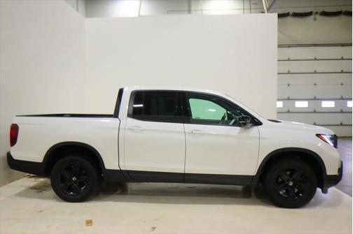 2022 Honda Ridgeline Black