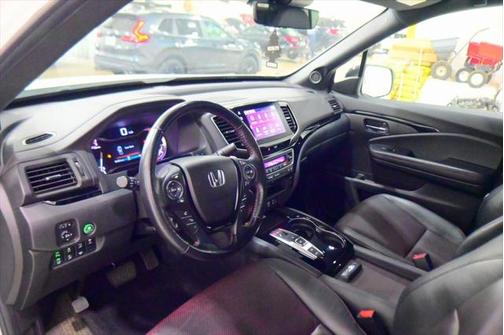 2022 Honda Ridgeline Black