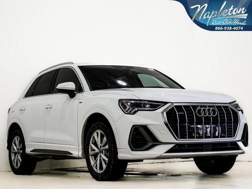 2023 Audi Q3 Premium