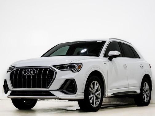 2023 Audi Q3 Premium
