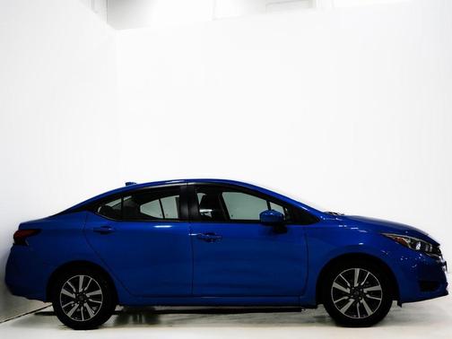 2023 Nissan Versa 1.6 SV