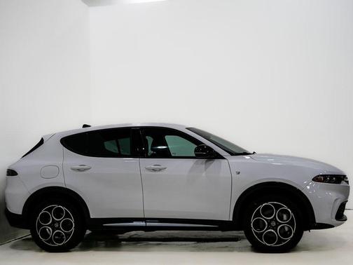 2024 Alfa Romeo Tonale Ti