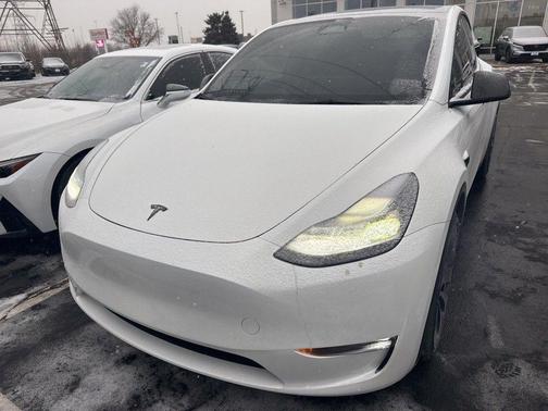 2023 Tesla Model Y Performance