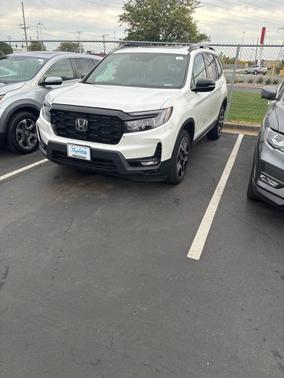 2023 Honda Passport Elite