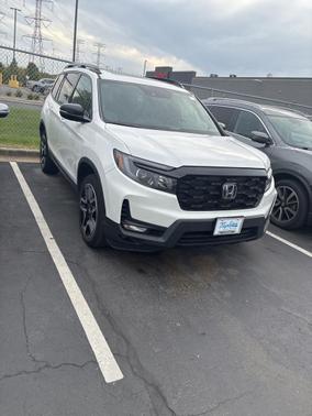 2023 Honda Passport Elite