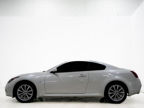 2015 INFINITI Q60 S