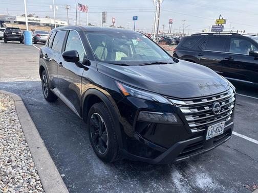 2025 Nissan Rogue SV