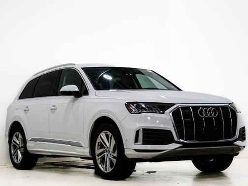 2024 Audi Q7 55 Premium Plus