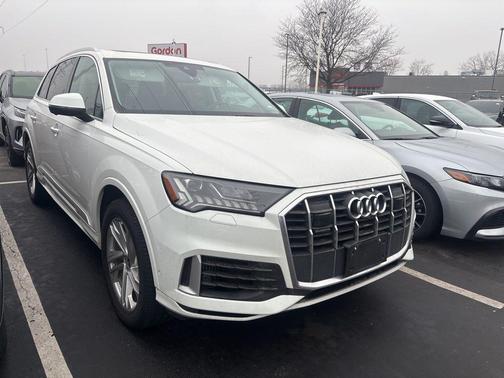 2024 Audi Q7 55 Premium Plus