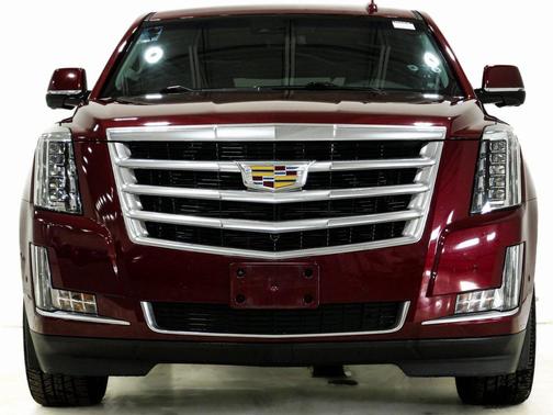 2018 Cadillac Escalade Luxury
