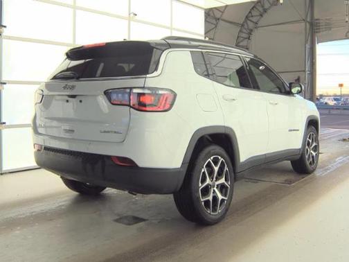 Bright White Clearcoat 2025 Jeep Compass Limited