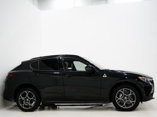 2022 Alfa Romeo Stelvio Sprint