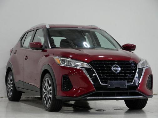 2022 Nissan Kicks SV