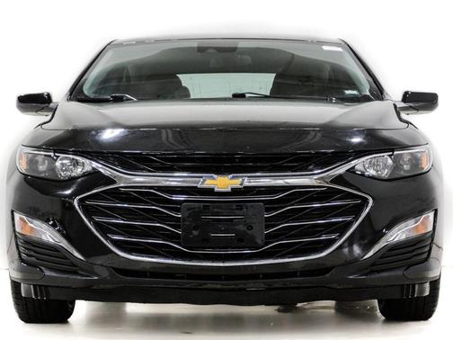 Mosaic Black Metallic 2023 Chevrolet Malibu LT