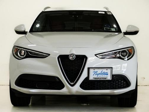 2021 Alfa Romeo Stelvio Base