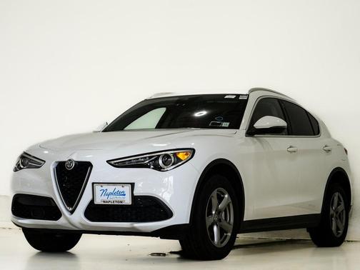 2021 Alfa Romeo Stelvio Base
