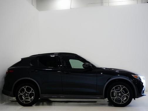 2022 Alfa Romeo Stelvio Ti