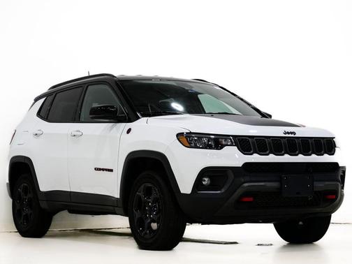 2023 Jeep Compass Trailhawk