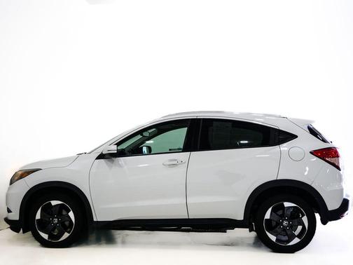 White 2018 Honda HR-V EX-L w/Navigation