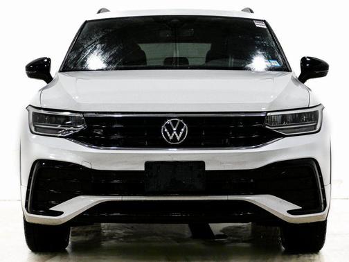 2022 Volkswagen Tiguan 2.0T SE R-Line Black 4MOTION