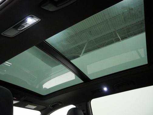 2022 Volkswagen Tiguan 2.0T SE R-Line Black 4MOTION