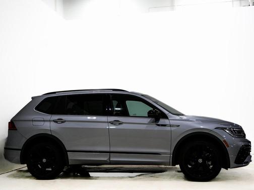 2023 Volkswagen Tiguan 2.0T SE R-Line Black 4MOTION