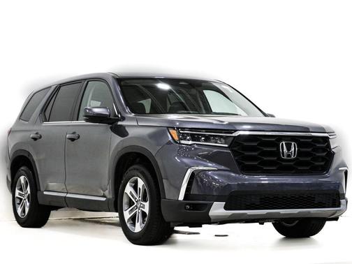Modern Steel Metallic 2023 Honda Pilot EX-L