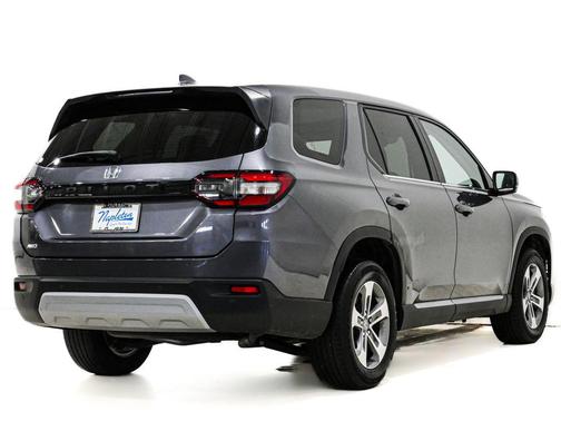 Modern Steel Metallic 2023 Honda Pilot EX-L