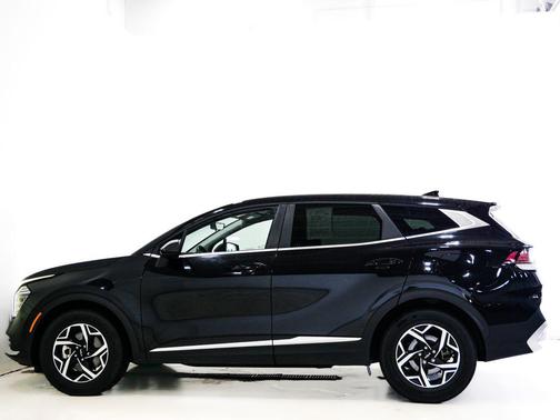 Fusion Black 2024 Kia Sportage LX