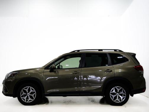 Autumn Green Metallic 2023 Subaru Forester Premium