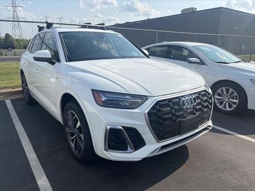 2023 Audi Q5 45 S line Premium