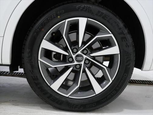 2023 Audi Q5 45 S line Premium