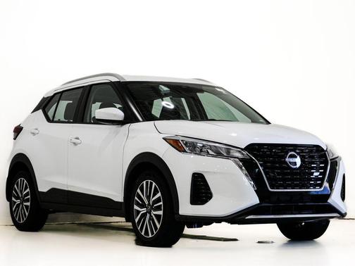 Fresh Powder 2023 Nissan Kicks SV