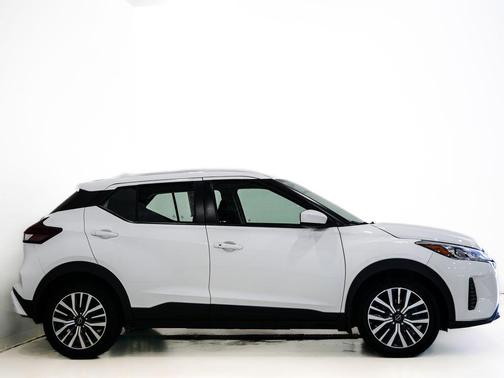 Fresh Powder 2023 Nissan Kicks SV