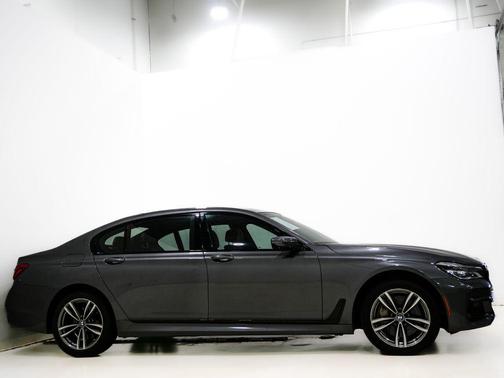 2019 BMW 750 i xDrive