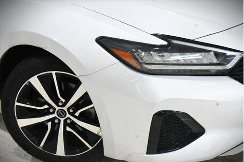 2023 Nissan Maxima SV