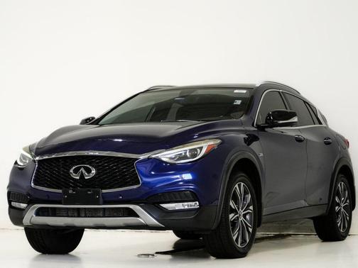 2018 INFINITI QX30 Premium