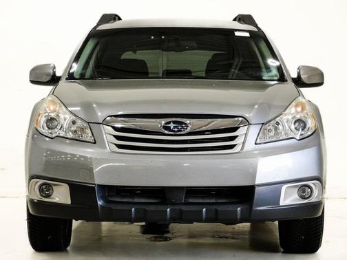 2010 Subaru Outback 2.5 i Premium