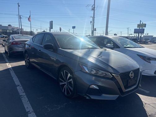2021 Nissan Altima 2.5 SR