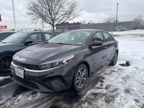 2023 Kia Forte LXS