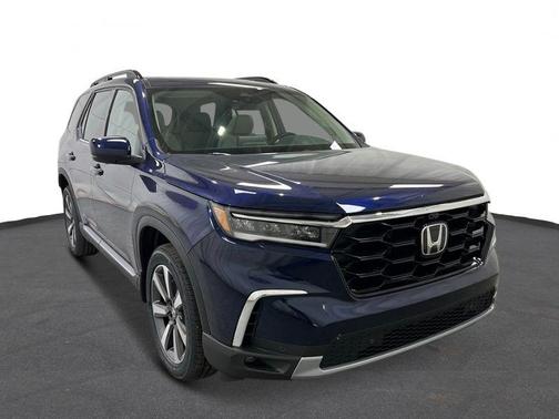 2025 Honda Pilot Touring 8-Passenger