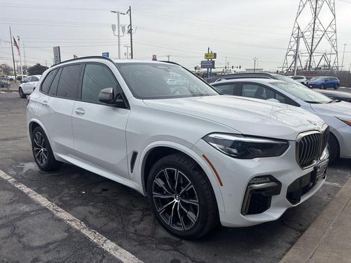 2020 BMW X5 M50i