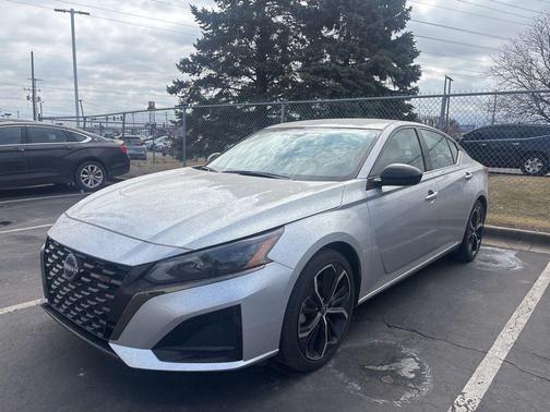 2024 Nissan Altima 2.5 SR