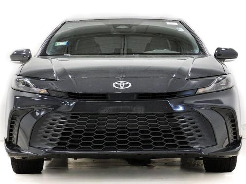 Underground 2025 Toyota Camry SE