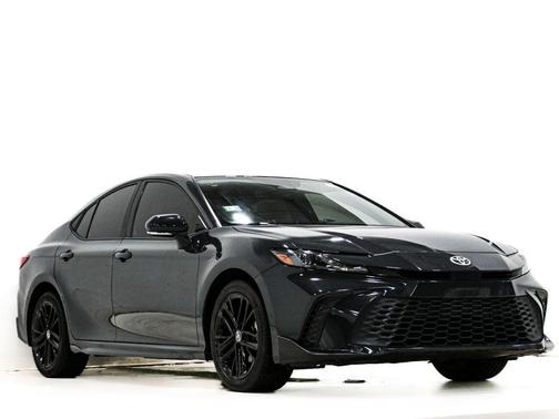 Underground 2025 Toyota Camry SE