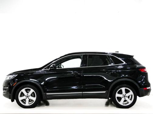 Diamond Black Metallic 2017 Lincoln MKC Premiere