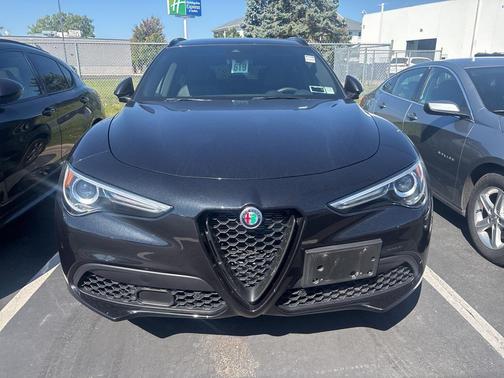 2022 Alfa Romeo Stelvio Sprint