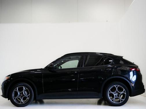 2022 Alfa Romeo Stelvio Sprint