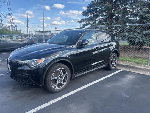 2022 Alfa Romeo Stelvio Sprint