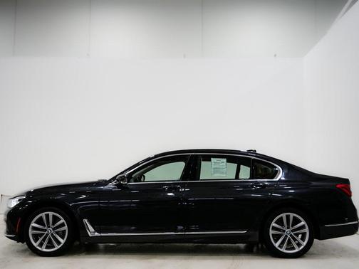 2019 BMW 750 i xDrive